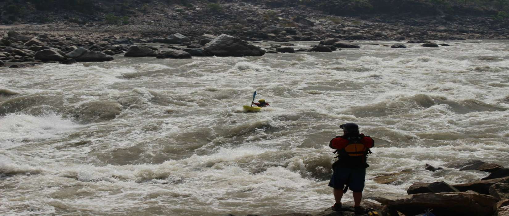 Kayaking in the Himalayan Rivers