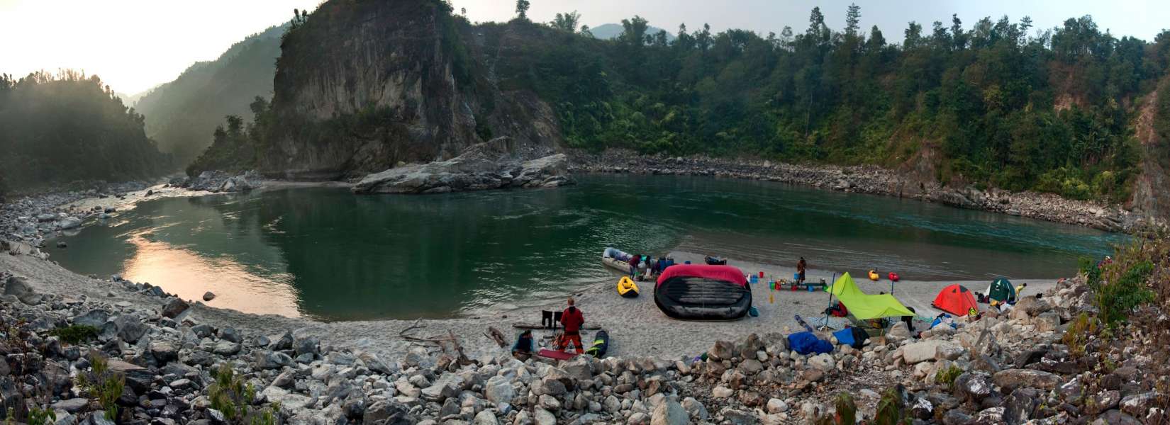 Rafting in the Himalayan Rivers